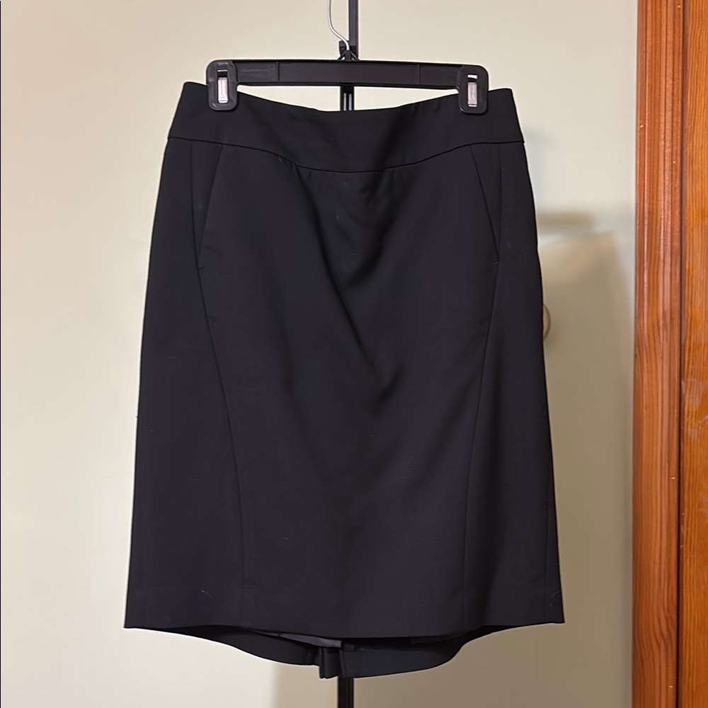 LOFT Black Pencil Skirt Knee-Length Workwear